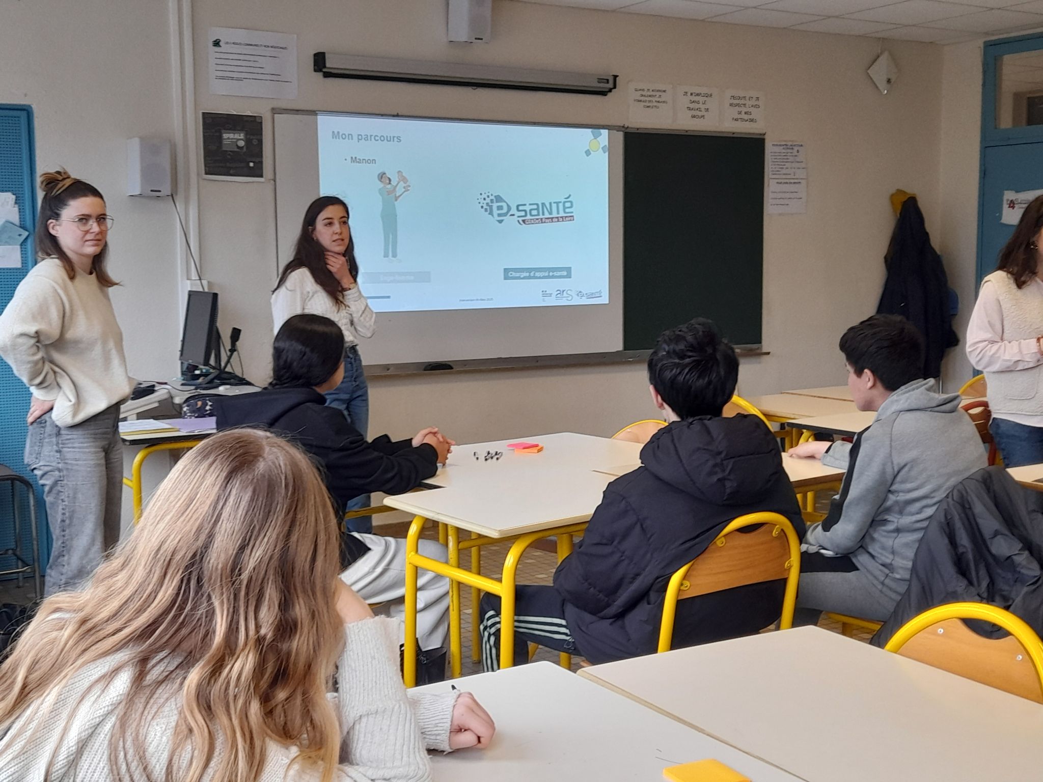 Sensibilisation à la mixité dans le numérique : retour sur notre intervention auprès des collégiennes de Saint-Herblain